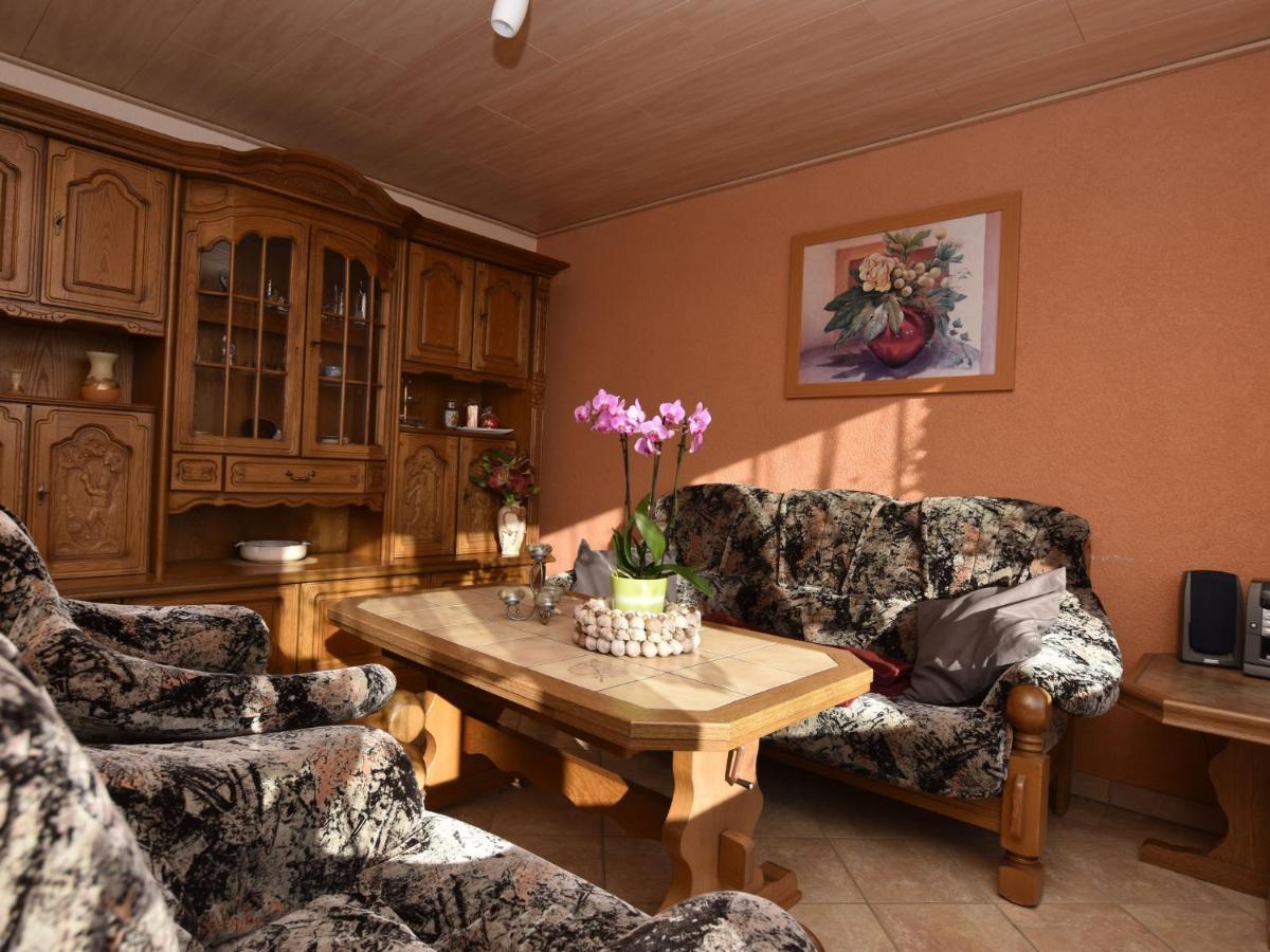 Spacious Apartment In Brusow With Garden Kröpelin Zewnętrze zdjęcie