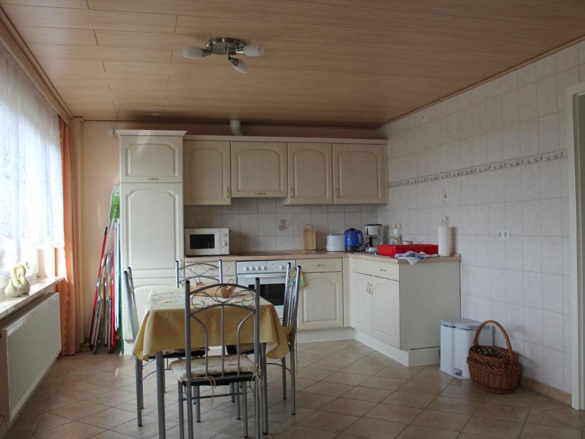 Spacious Apartment In Brusow With Garden Kröpelin Zewnętrze zdjęcie