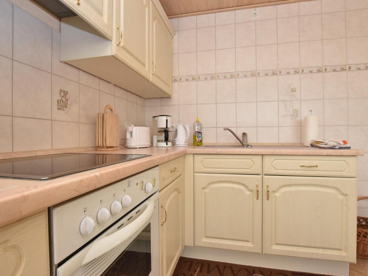 Spacious Apartment In Brusow With Garden Kröpelin Zewnętrze zdjęcie